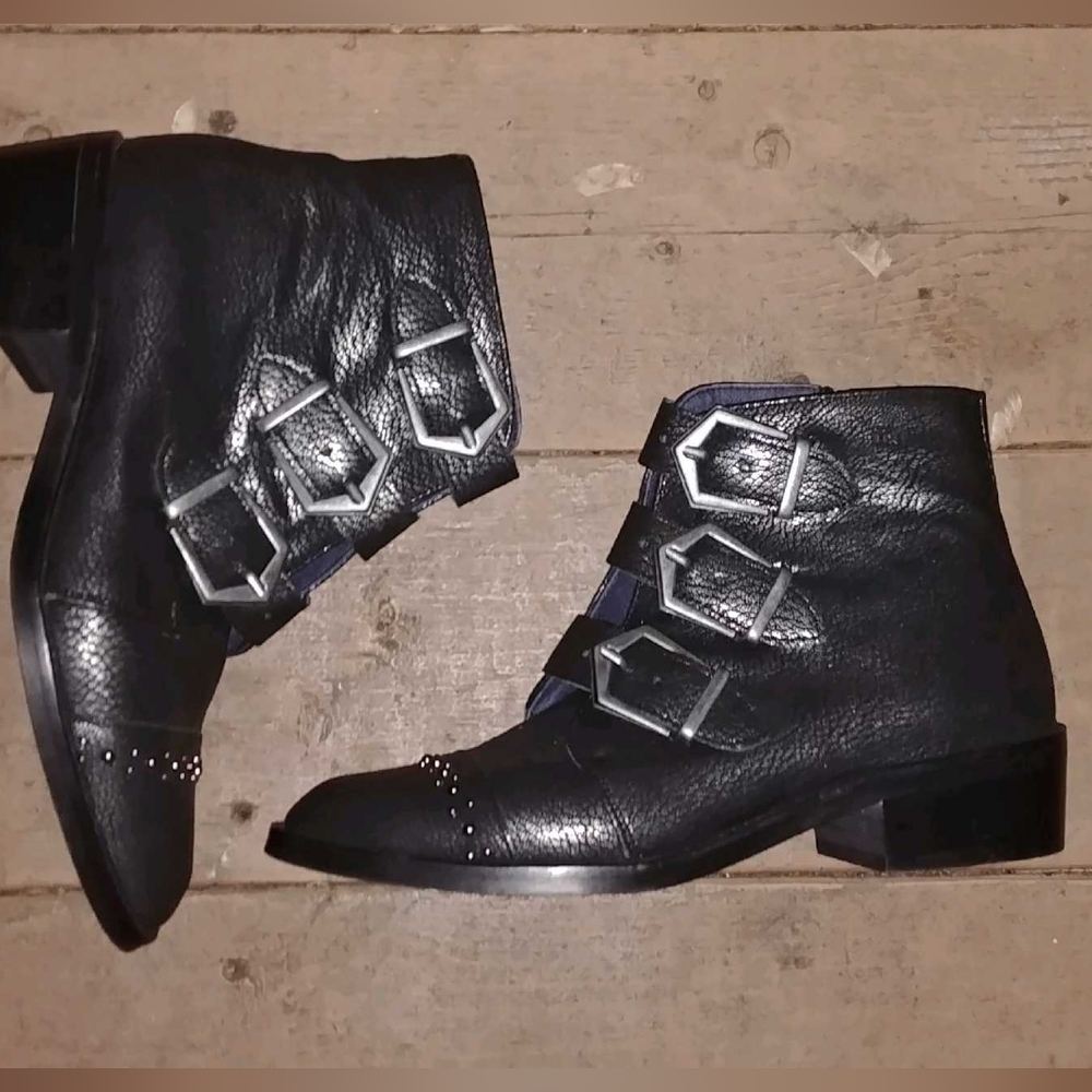 Dorking 3 buckle Celine booties